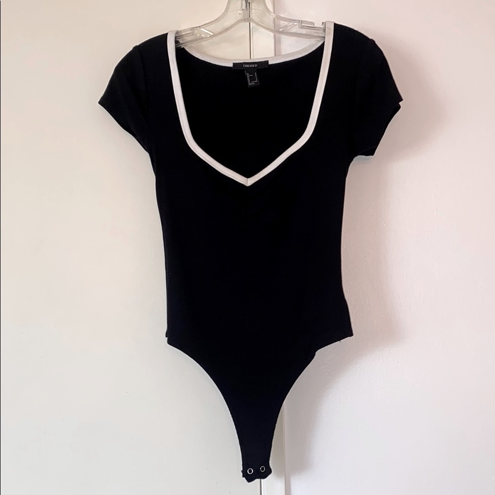 Like new! Black tee body suit with white collar trim FOREVER 21 size SMALL